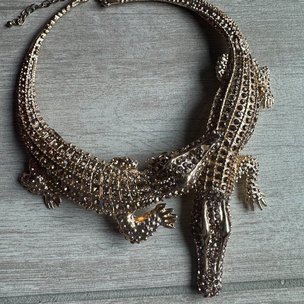 UNIQUE alligator women's choker necklace